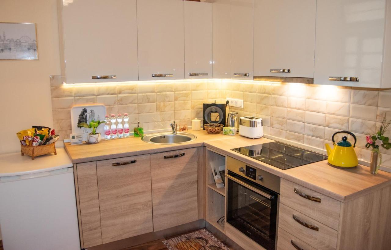 Broadway City Center, Fully Equipped, 4 Person Budapest Exterior foto