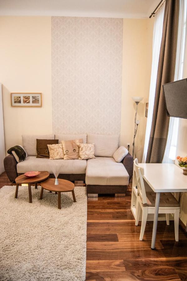 Broadway City Center, Fully Equipped, 4 Person Budapest Exterior foto