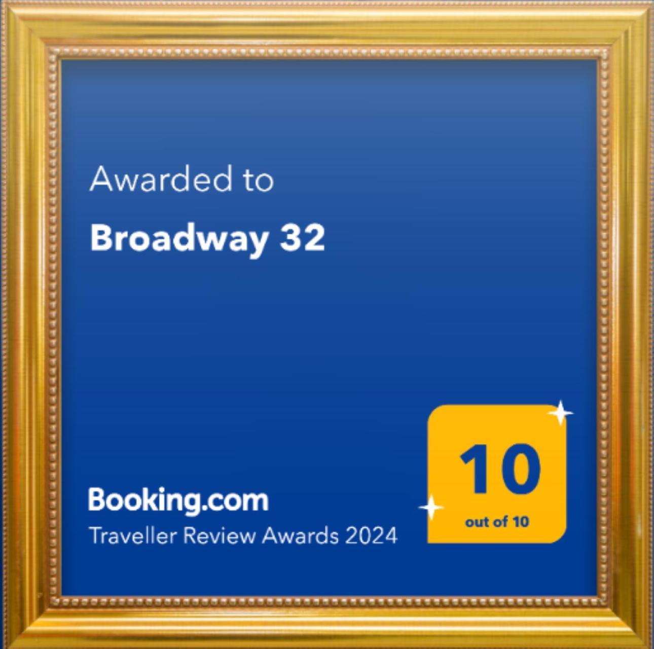 Broadway City Center, Fully Equipped, 4 Person Budapest Exterior foto